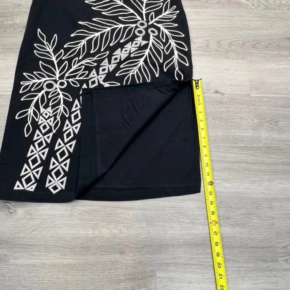 Maeve Anthropologie Black White Leaf Embroidered Pencil Skirt Size 12 NWT - Picture 6 of 10